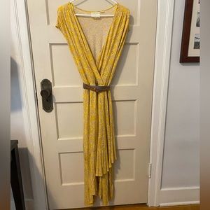 Anthropologie Maeve dress size small yellow with design.